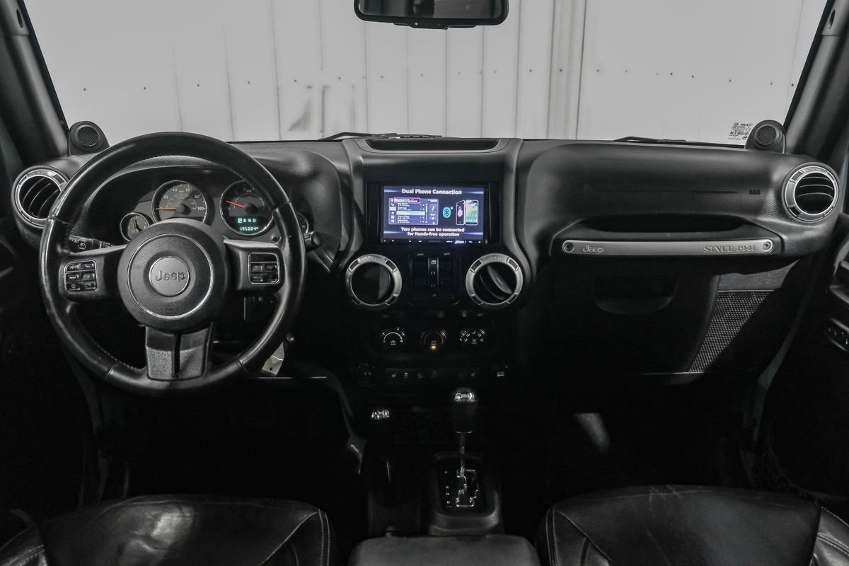 Used 2014 Jeep Wrangler Unlimited Rubicon w/ Connectivity Group image 13