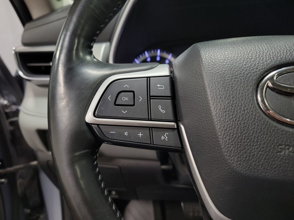 Used 2022 Toyota Highlander Platinum AWD/4WD image 24