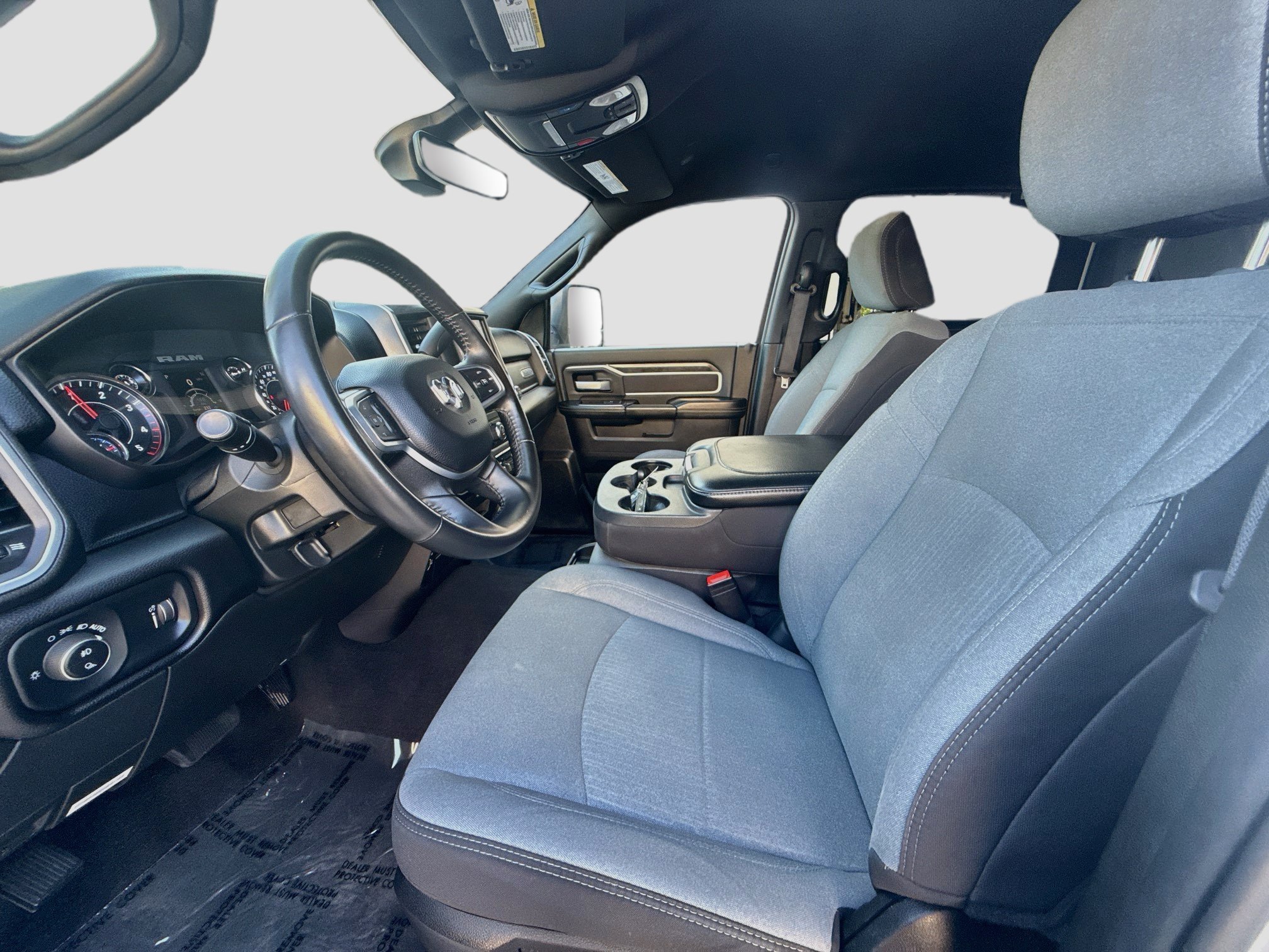 Used 2024 RAM 3500 Big Horn AWD/4WD image 18