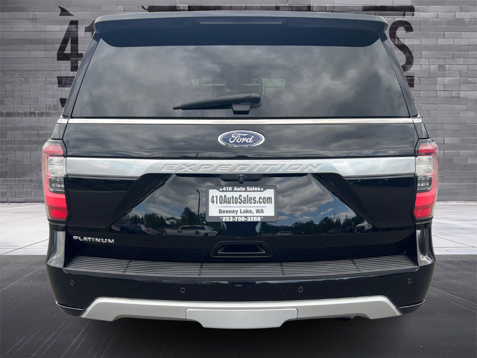 Used 2019 Ford Expedition Platinum image 4