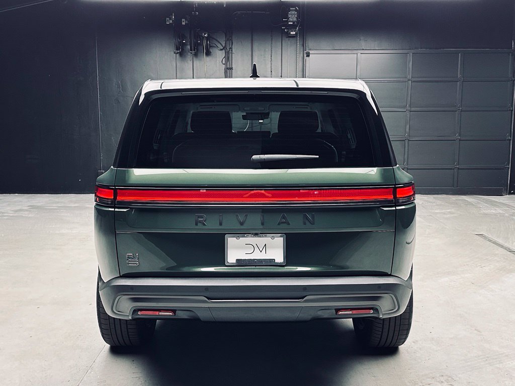 Used 2026 Rivian R1S Premium Quad AWD/4WD image 7
