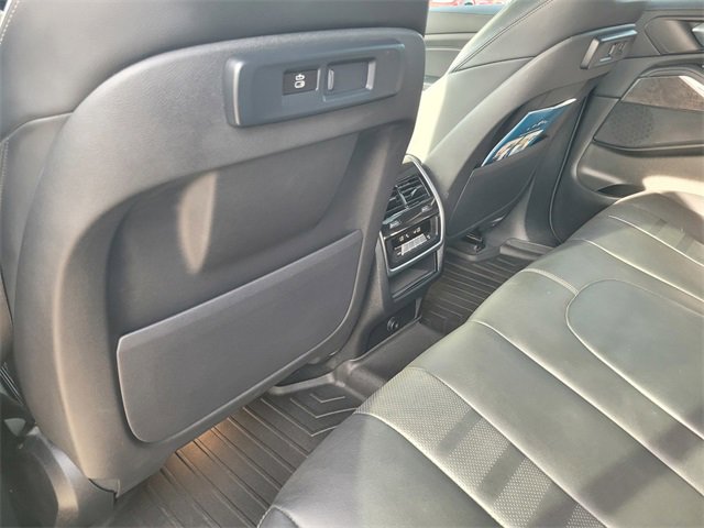 Used 2022 BMW X5 xDrive40i w/ M Sport Package image 14