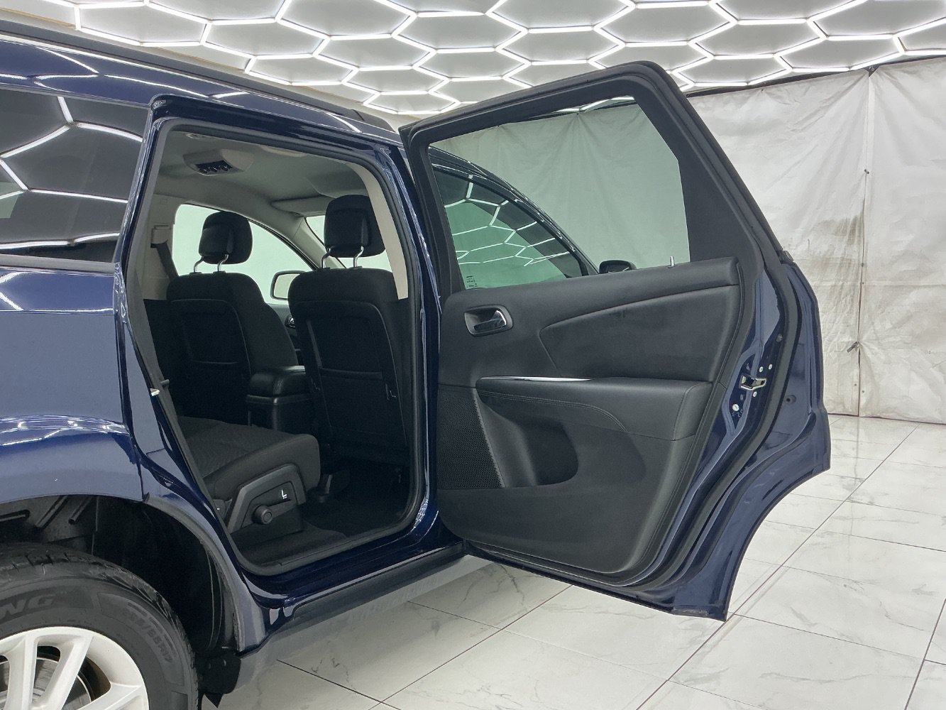 Used 2018 Dodge Journey SXT w/ Premium Group FWD image 23