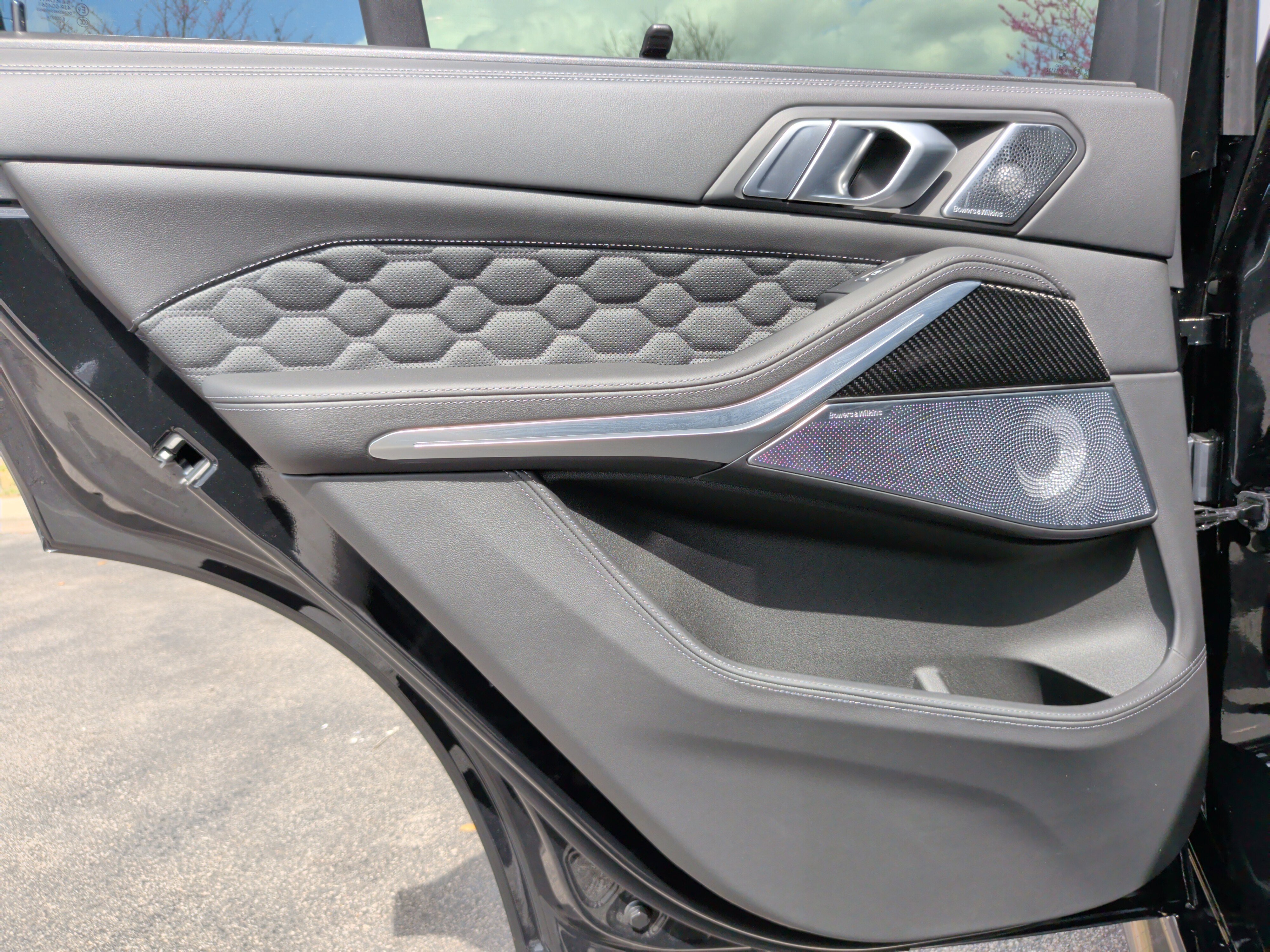 Used 2026 BMW X5 M Competition w/ Executive Package image 40