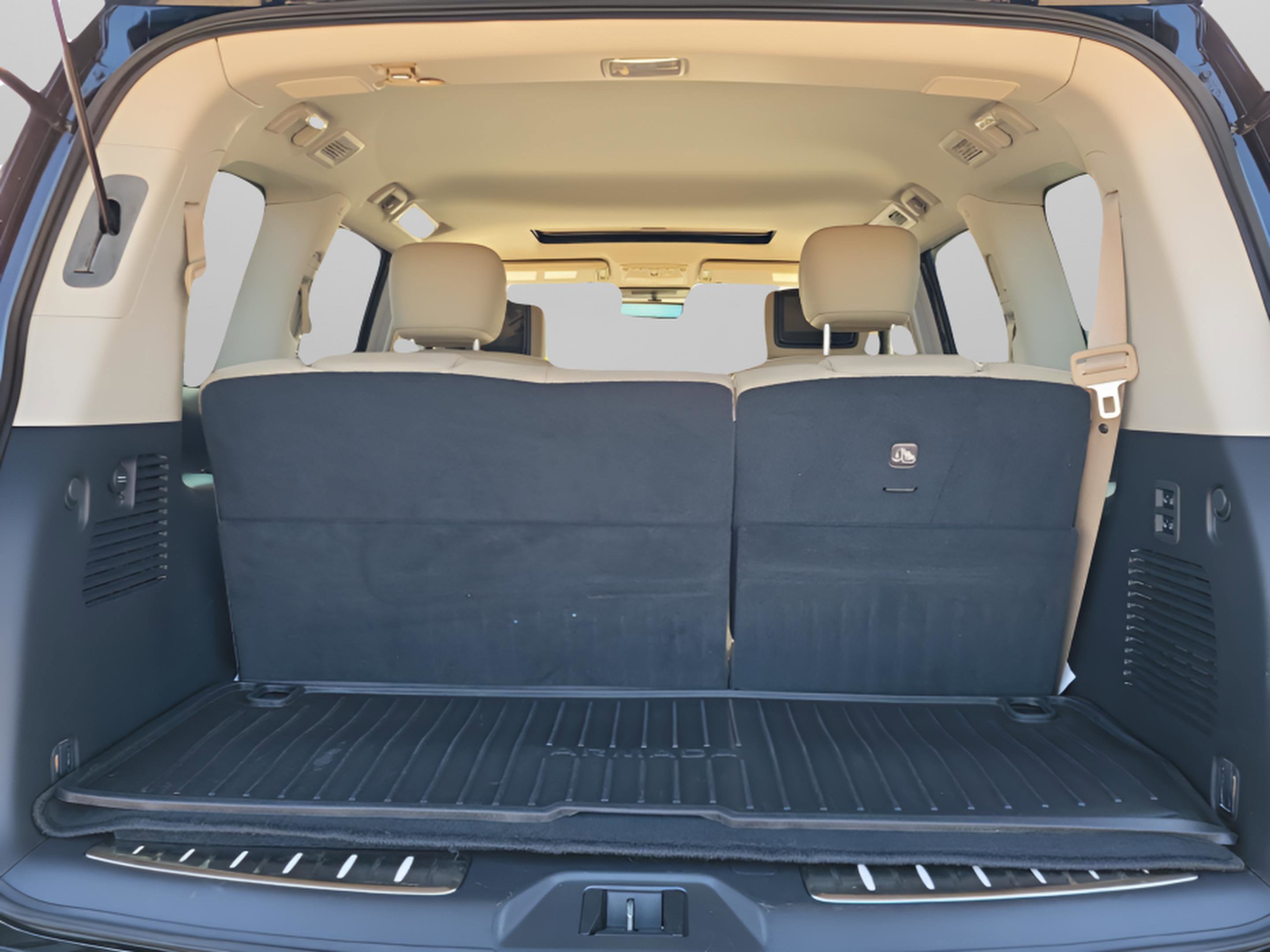Used 2023 Nissan Armada Platinum w/ Captain's Chairs Package image 10