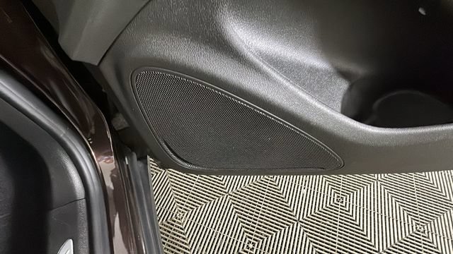 Used 2020 Buick Envision Essence FWD image 32
