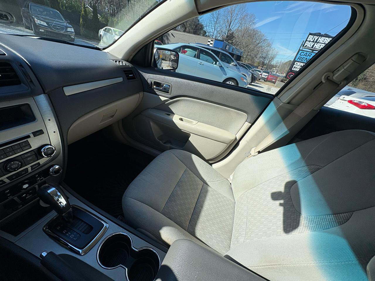 Used 2011 Ford Fusion S image 19