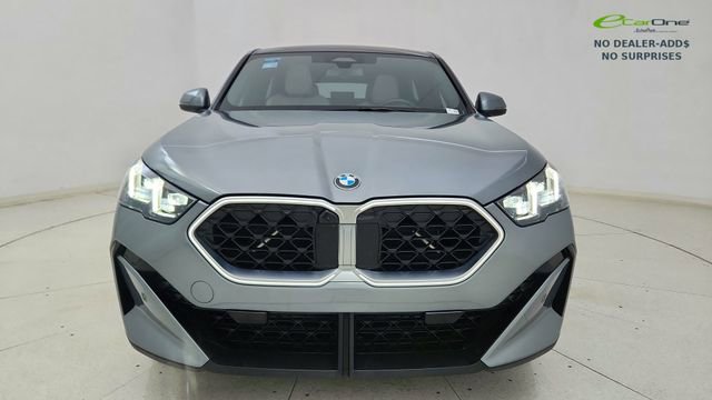 Used 2025 BMW X2 xDrive28i AWD/4WD image 13