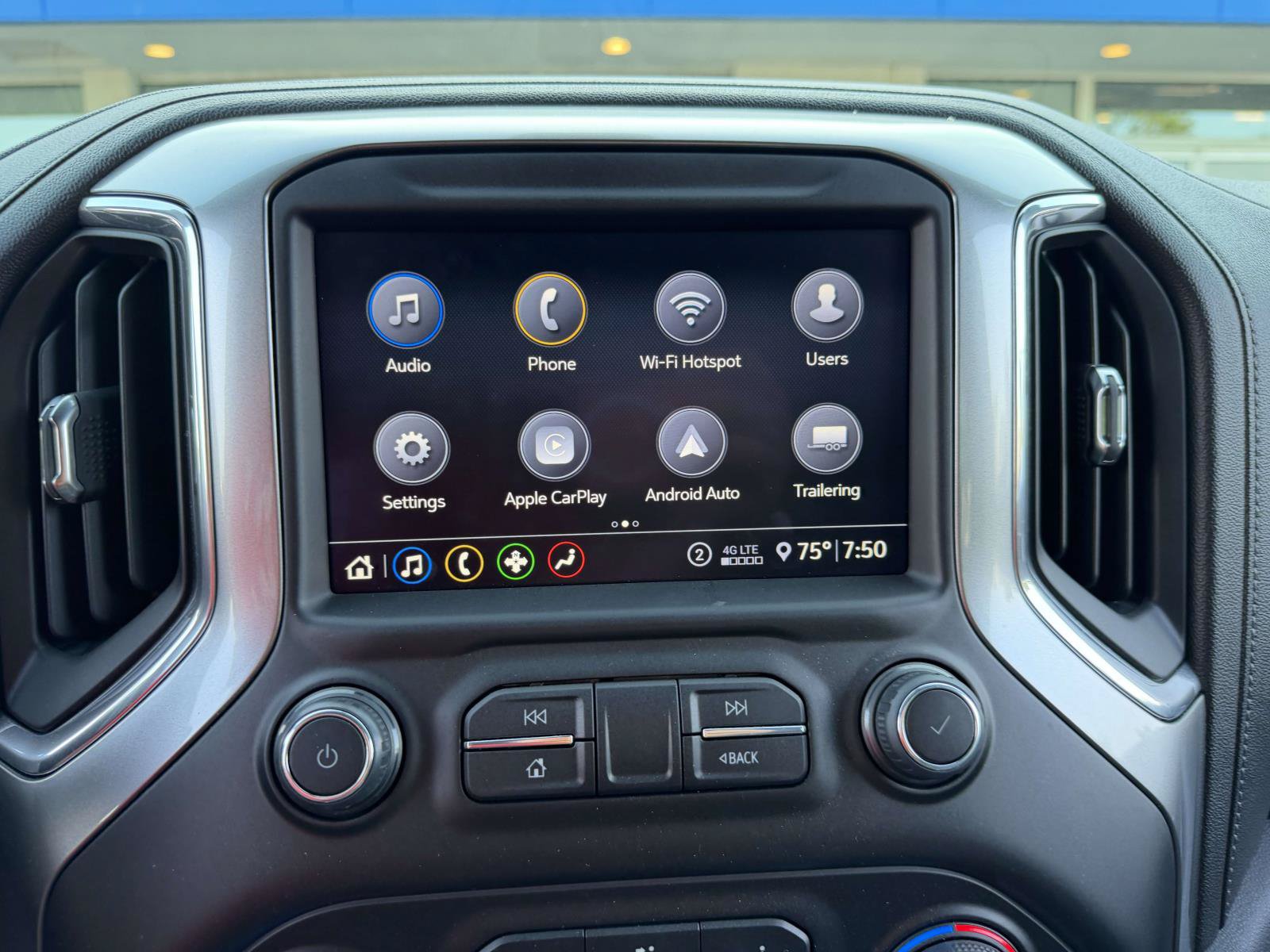 Used 2020 Chevrolet Silverado 1500 RST AWD/4WD image 25
