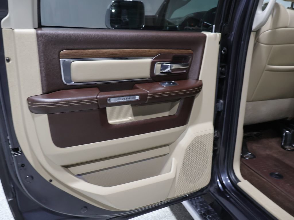 Used 2013 RAM 1500 Laramie w/ Convenience Group image 20