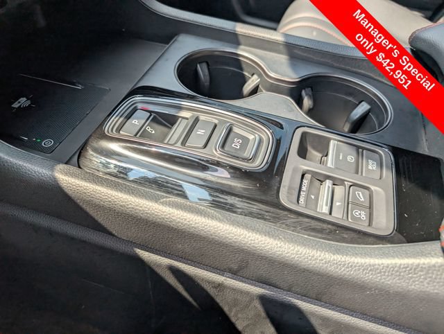 Used 2025 Honda Pilot TrailSport image 20