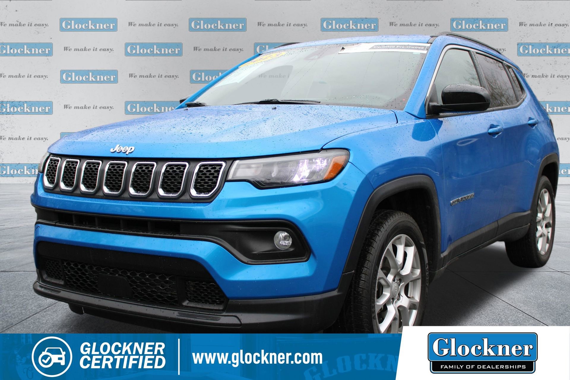 Used 2023 Jeep Compass Latitude image 1
