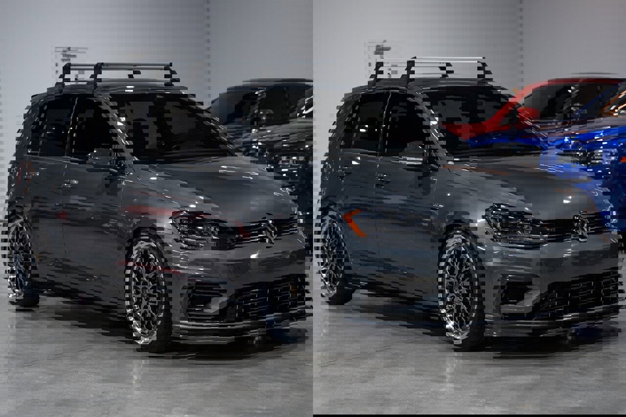 Used 2019 Volkswagen Golf R 4-Door image 14