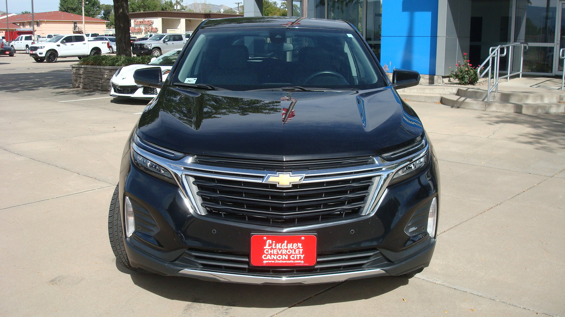 Used 2024 Chevrolet Equinox LT AWD/4WD image 2