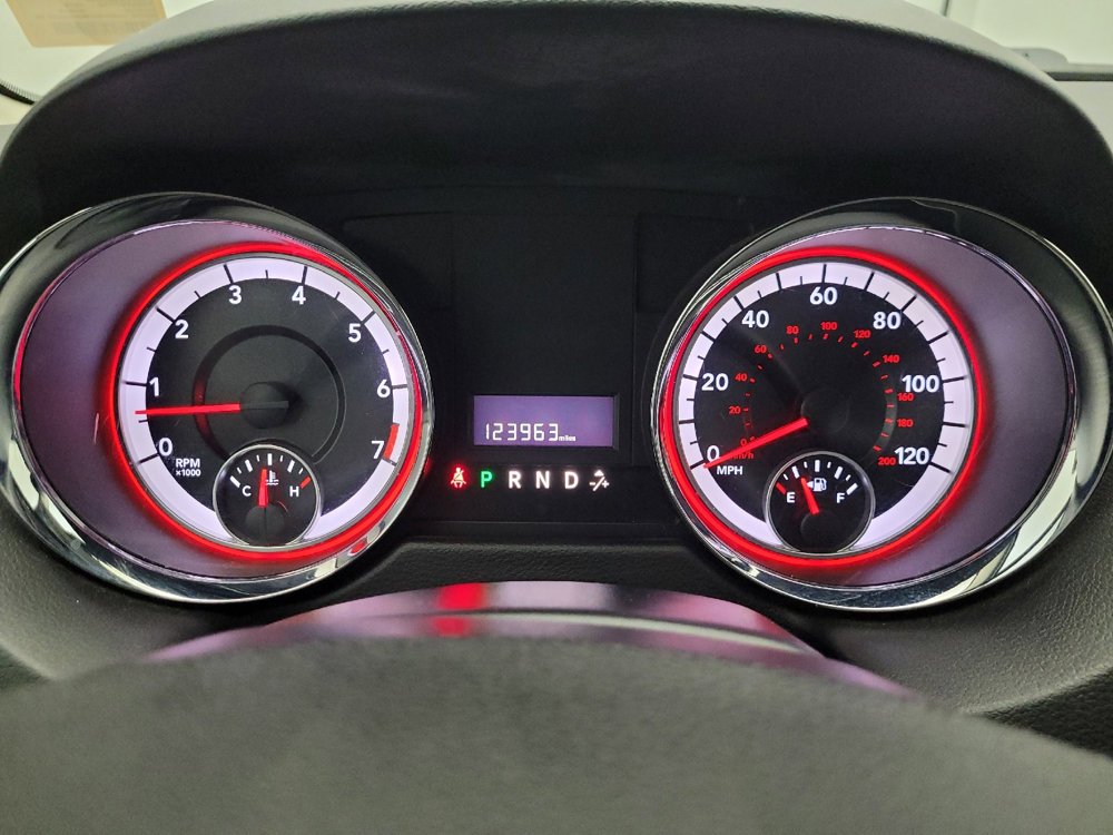 Used 2016 Dodge Grand Caravan American Value Package w/ UConnect Hands-Free Group image 23