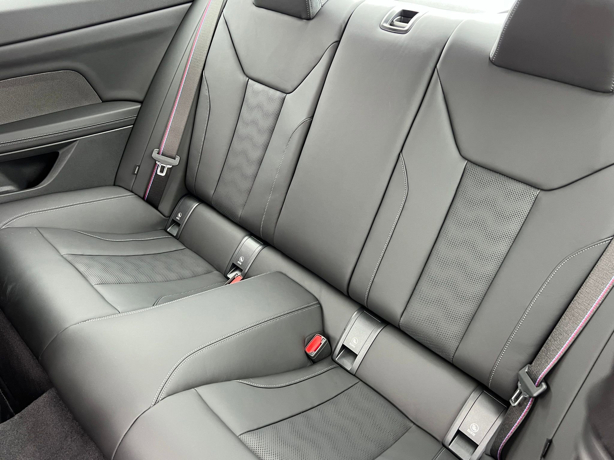 Used 2026 BMW M4 xDrive Competition w/ Executive Package image 23