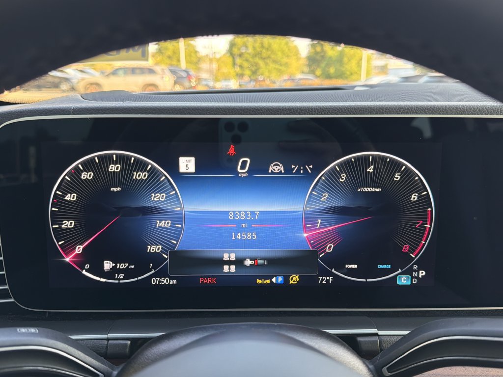 Used 2025 Mercedes-Benz GLS 580 4MATIC image 28