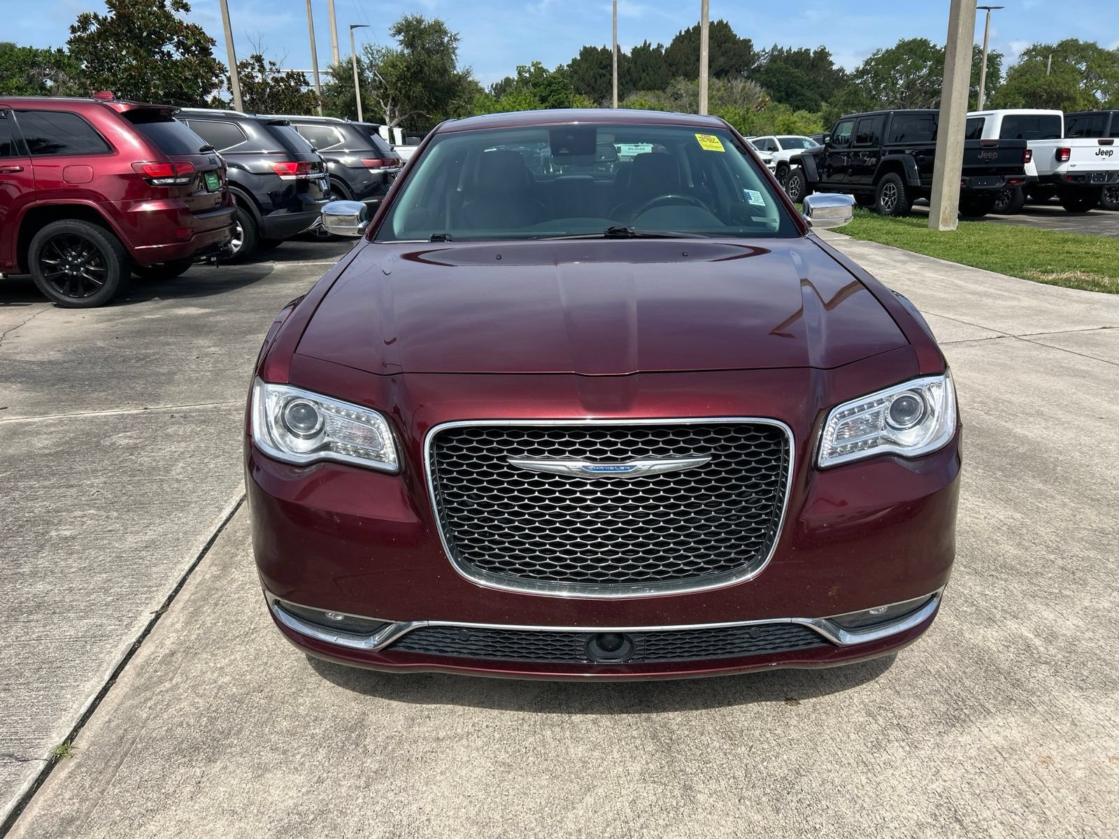 Used 2017 Chrysler 300 C w/ Safetytec Plus Group RWD image 8