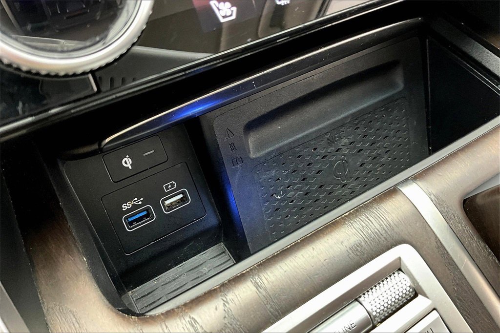 Used 2022 Genesis GV80 3.5T w/ Advanced Package 06 image 32