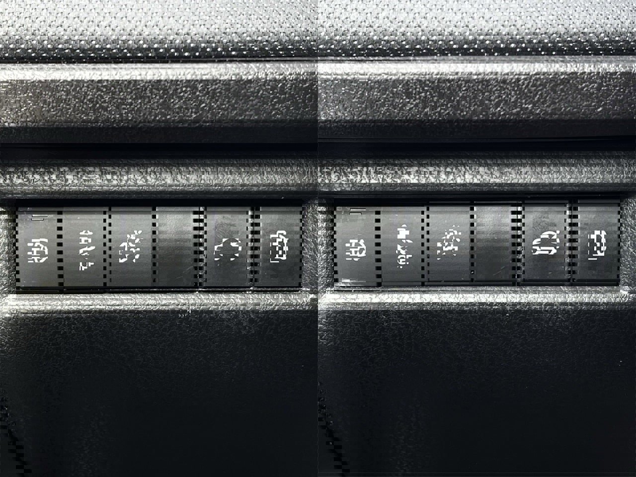 Used 2025 Toyota Camry SE image 20