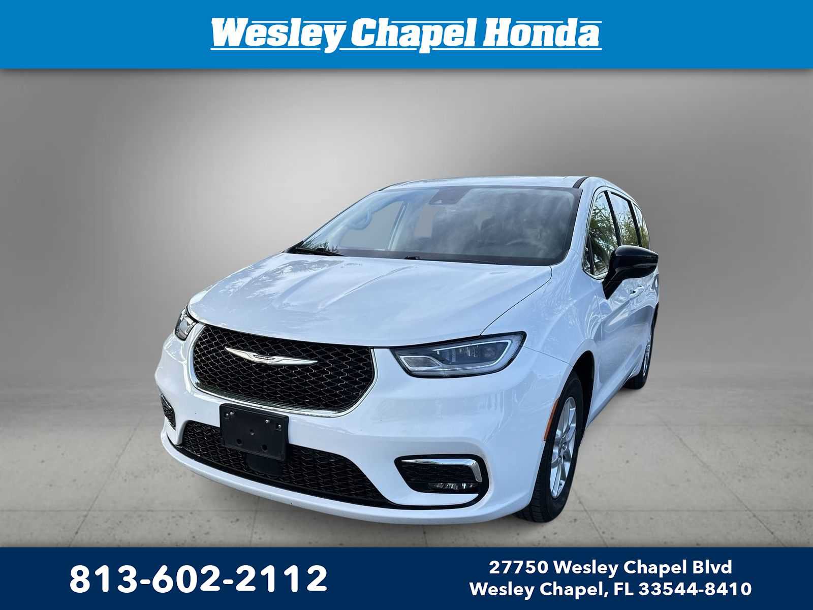Used 2024 Chrysler Pacifica Touring-L