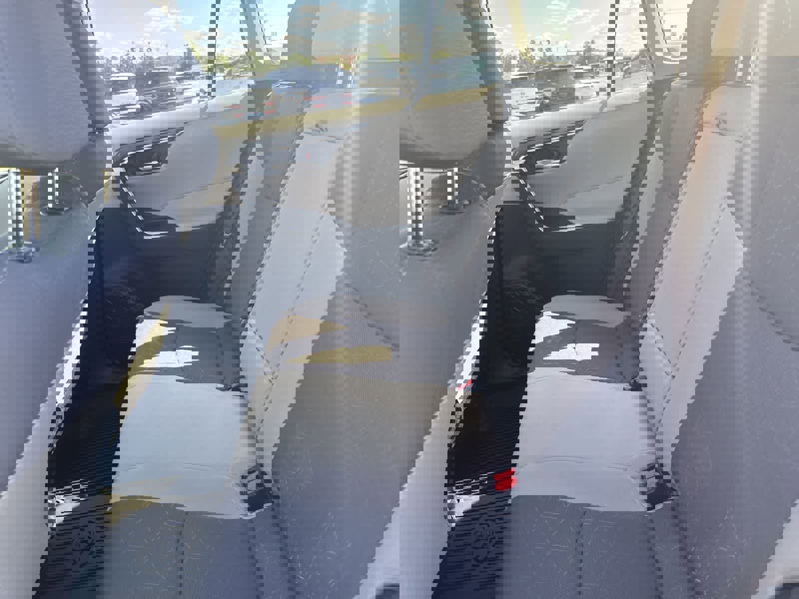 Used 2020 Toyota RAV4 XLE w/ Convenience Package image 17