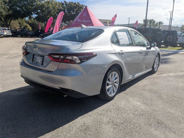 Used 2023 Toyota Camry LE image 3