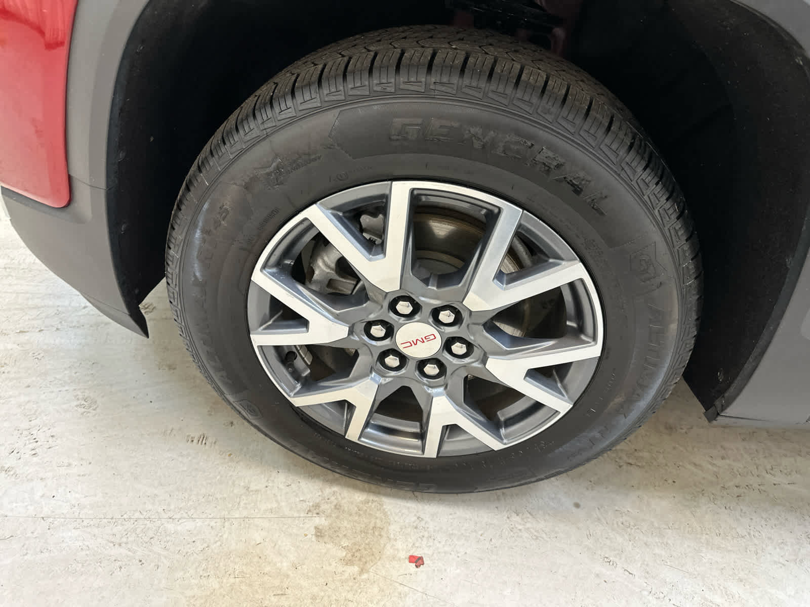 Used 2023 GMC Acadia SLT w/ Technology Package image 10