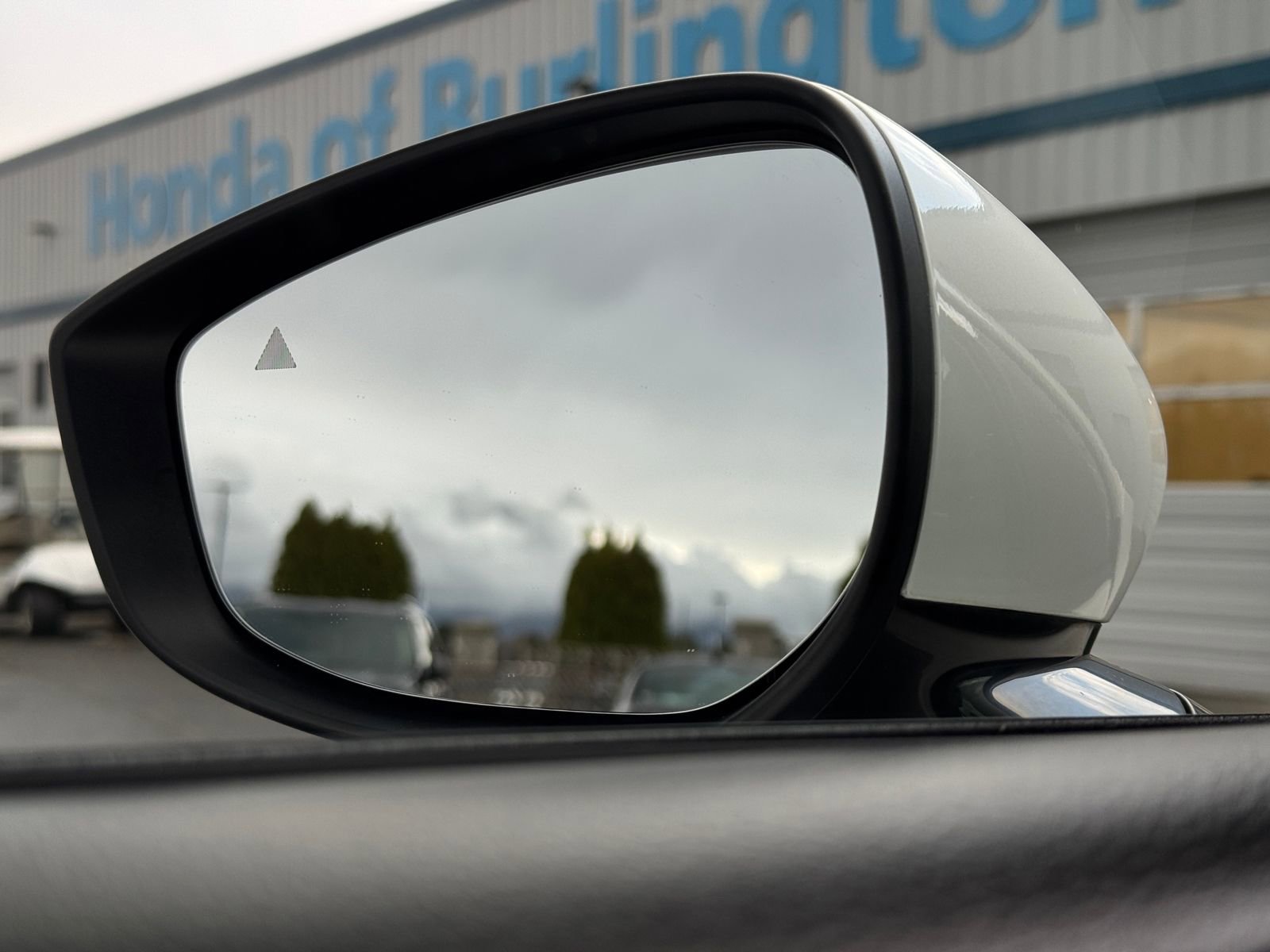 Used 2022 MAZDA MAZDA3 s image 31