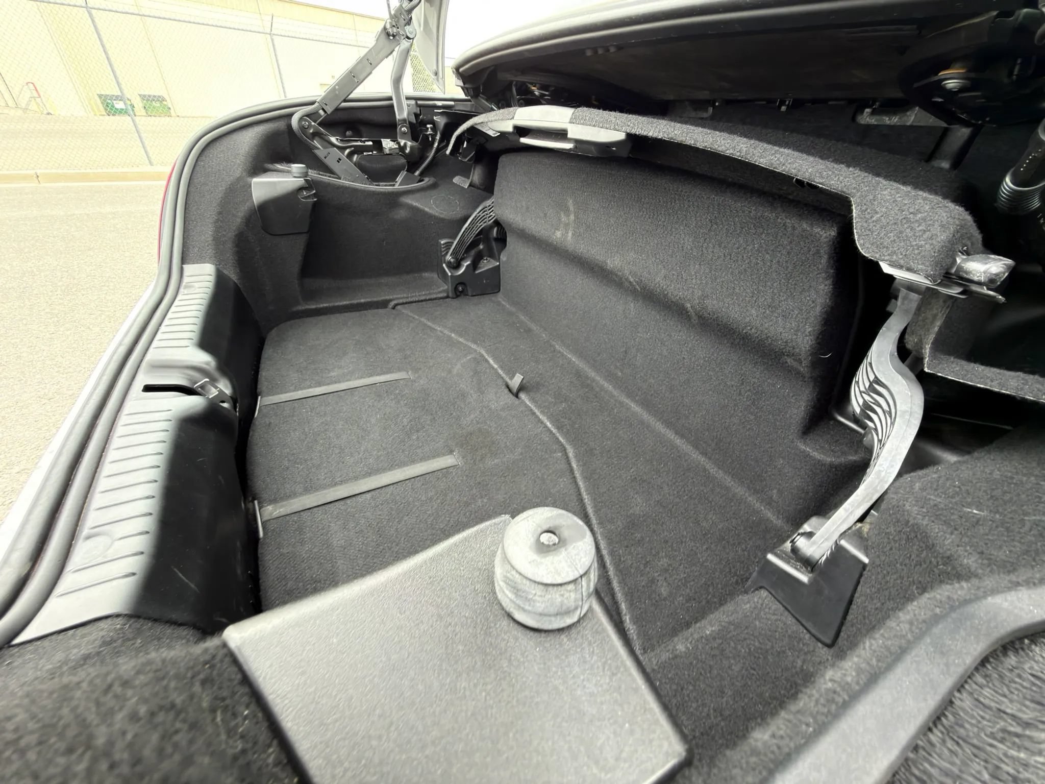 Used 2013 Mercedes-Benz SLK 250 image 18