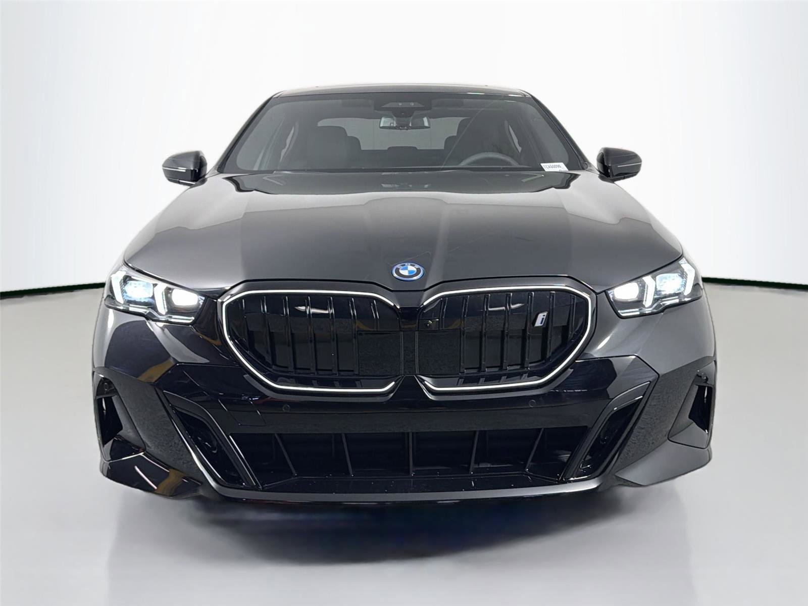 New 2026 BMW i5 eDrive40 w/ M Sport Package RWD image 2