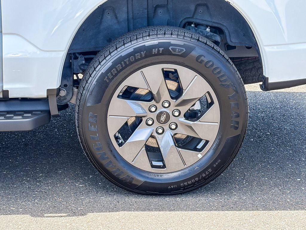 Used 2024 Ford F150 Lightning Flash AWD/4WD image 15