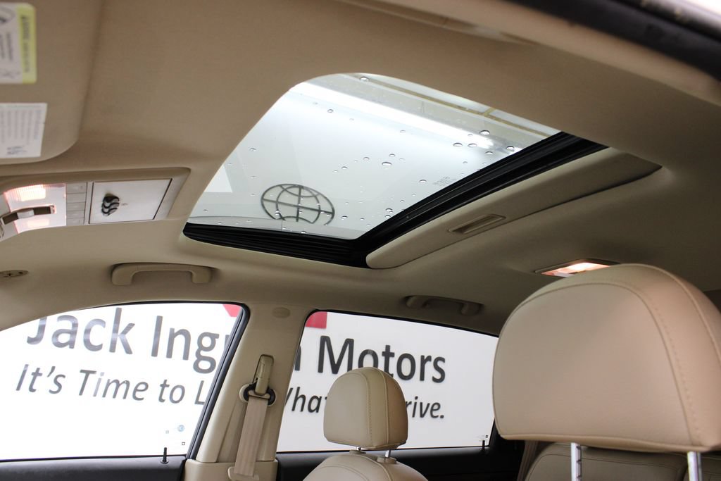 Used 2009 Saturn Vue XR w/ Premium Trim Package FWD image 12