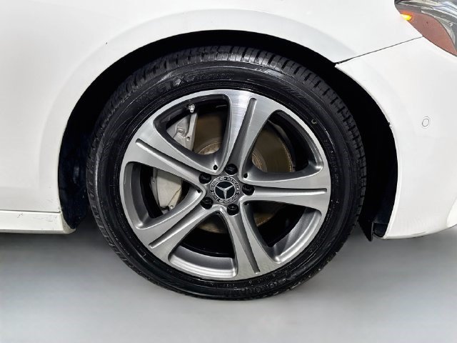 Used 2020 Mercedes-Benz E 350 4MATIC Sedan image 31