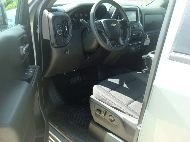 New 2026 Chevrolet Silverado 1500 Custom RWD image 13