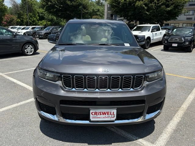 Used 2023 Jeep Grand Cherokee L Limited w/ Luxury Tech Group II AWD/4WD image 10