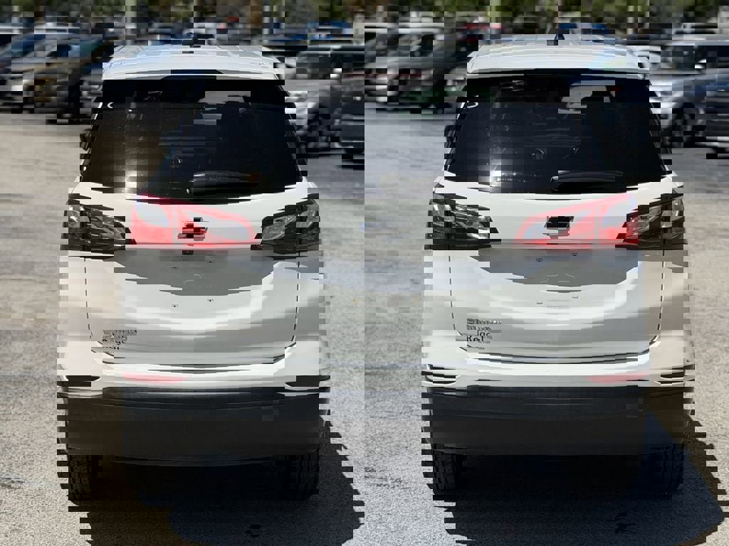 Used 2021 Chevrolet Equinox LS w/ LS Convenience Package FWD image 6