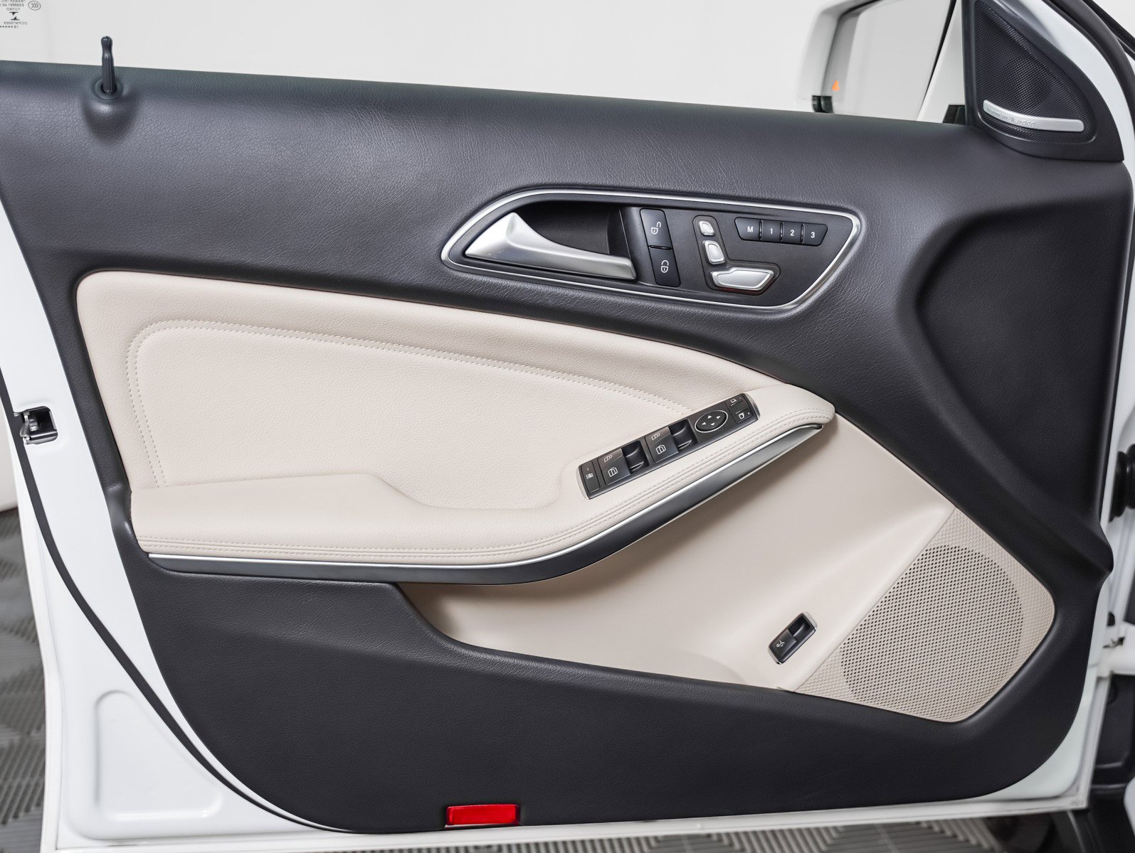 Used 2019 Mercedes-Benz GLA 250 4MATIC image 21