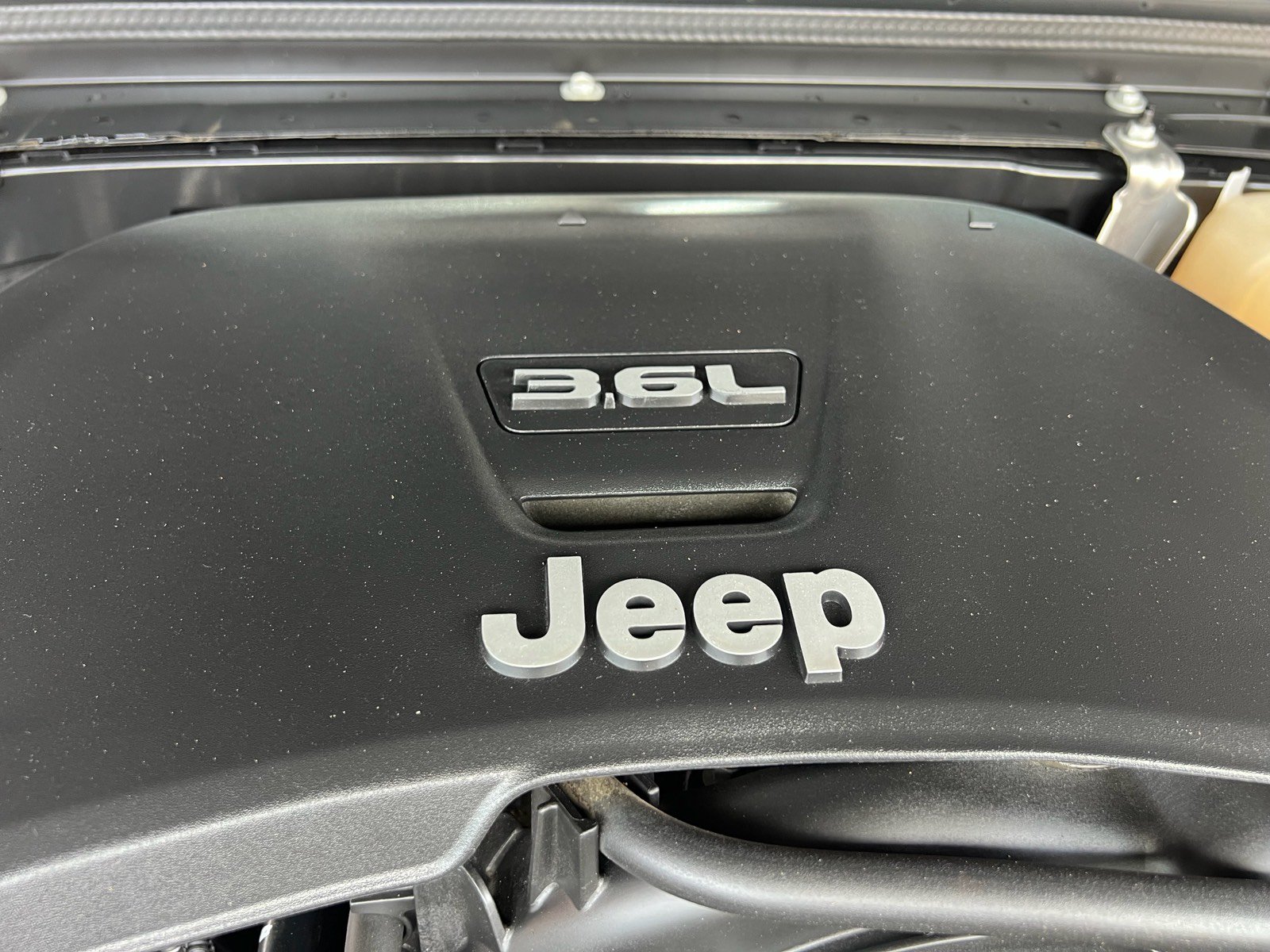 Used 2020 Jeep Gladiator Overland AWD/4WD image 37