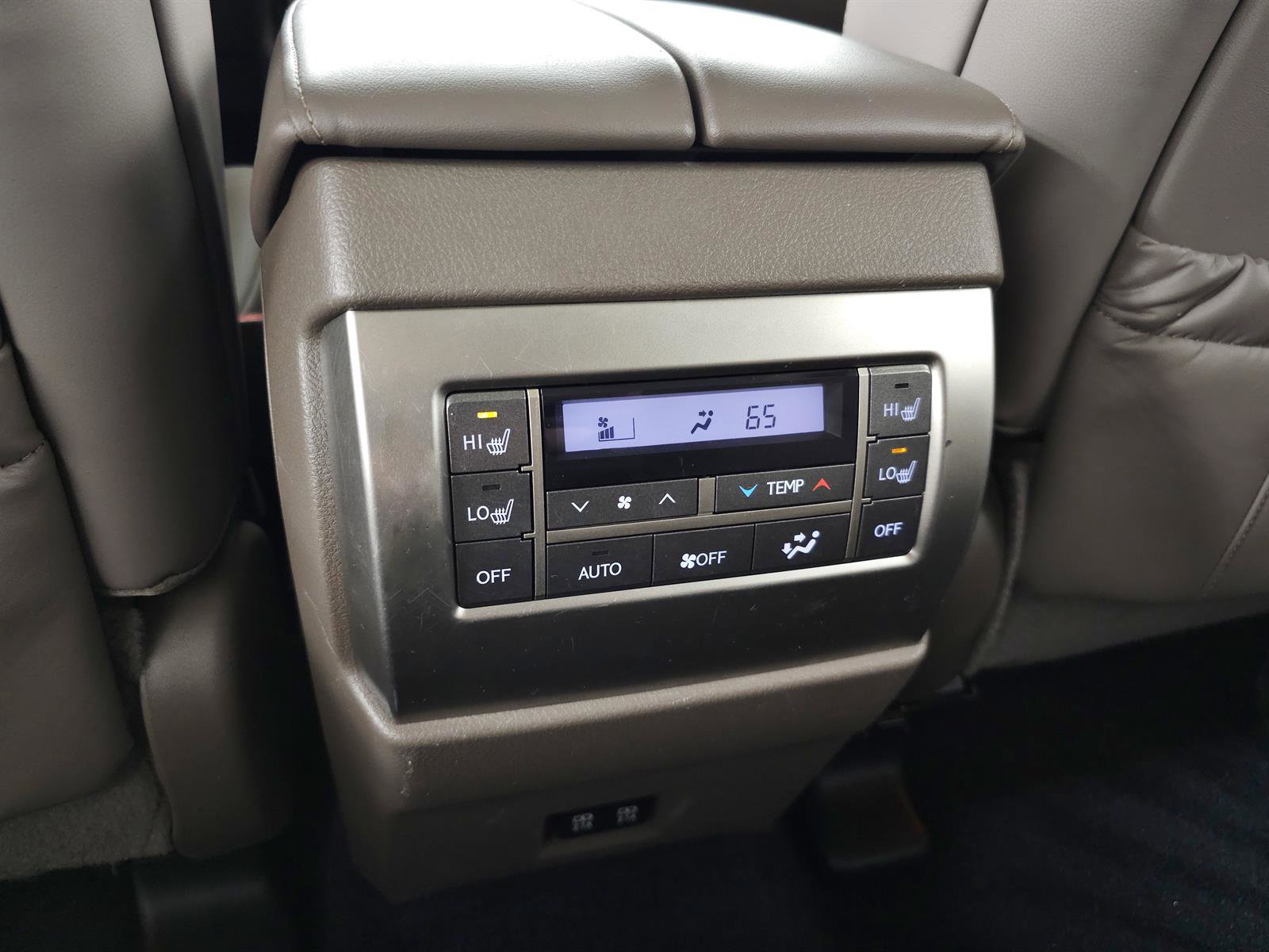 Used 2020 Lexus GX 460 Premium w/ Premium Package AWD/4WD image 32