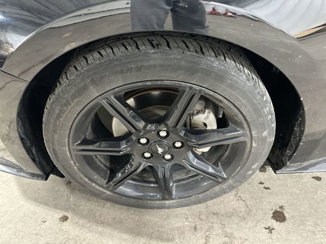 Used 2019 Ford Mustang EcoBoost w/ Black Accent Package image 22