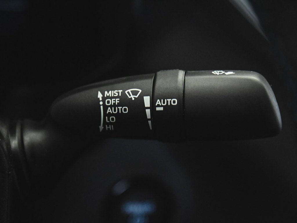 Used 2025 Toyota Tundra Platinum AWD/4WD image 31