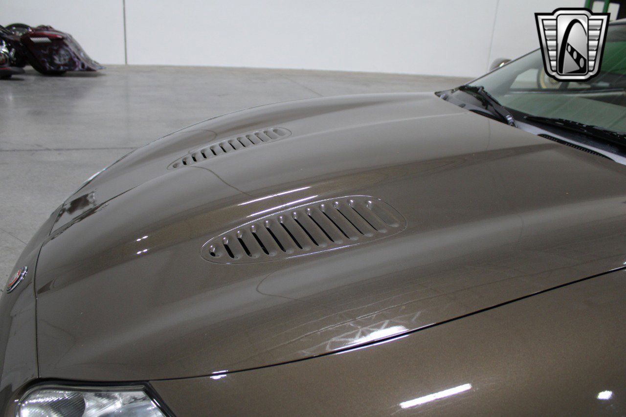 Used 2001 Jaguar XK8 Convertible image 11