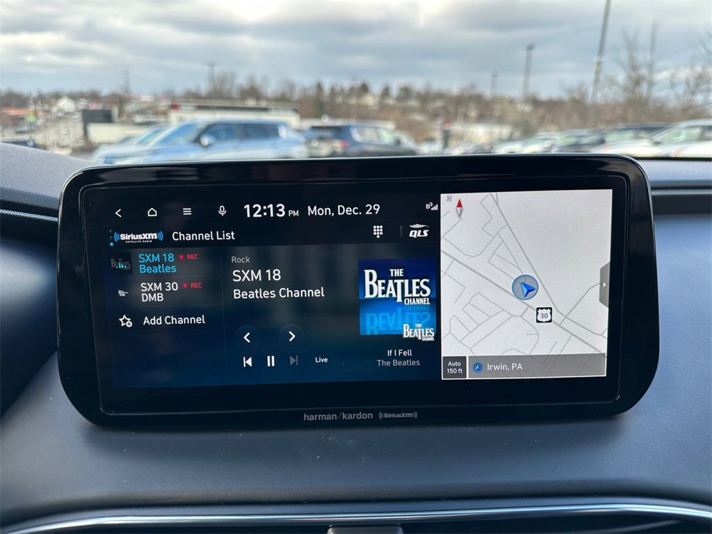 Used 2023 Hyundai Santa Fe SEL w/ Premium Package image 17