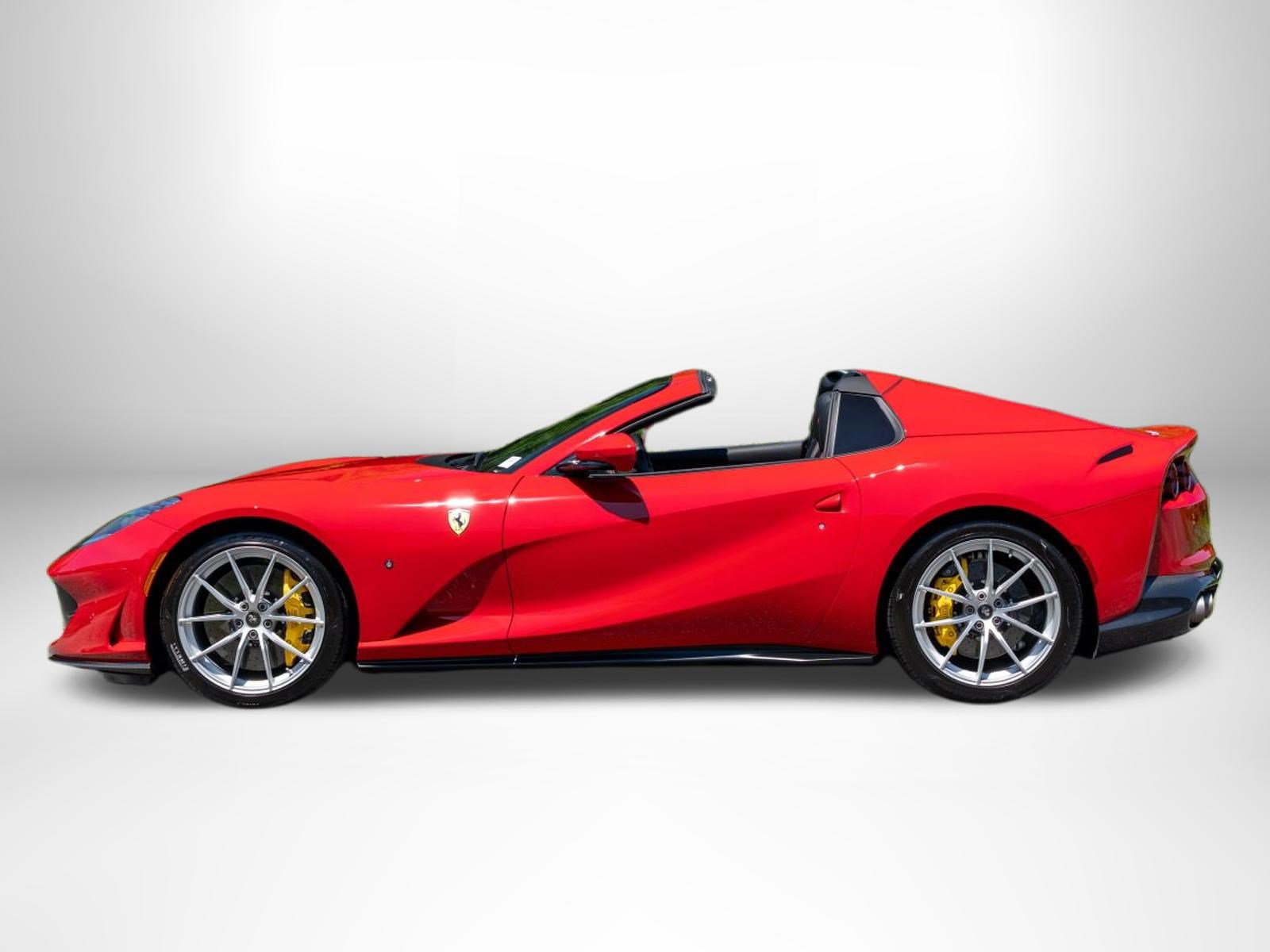 Used 2022 Ferrari 812 GTS RWD image 4
