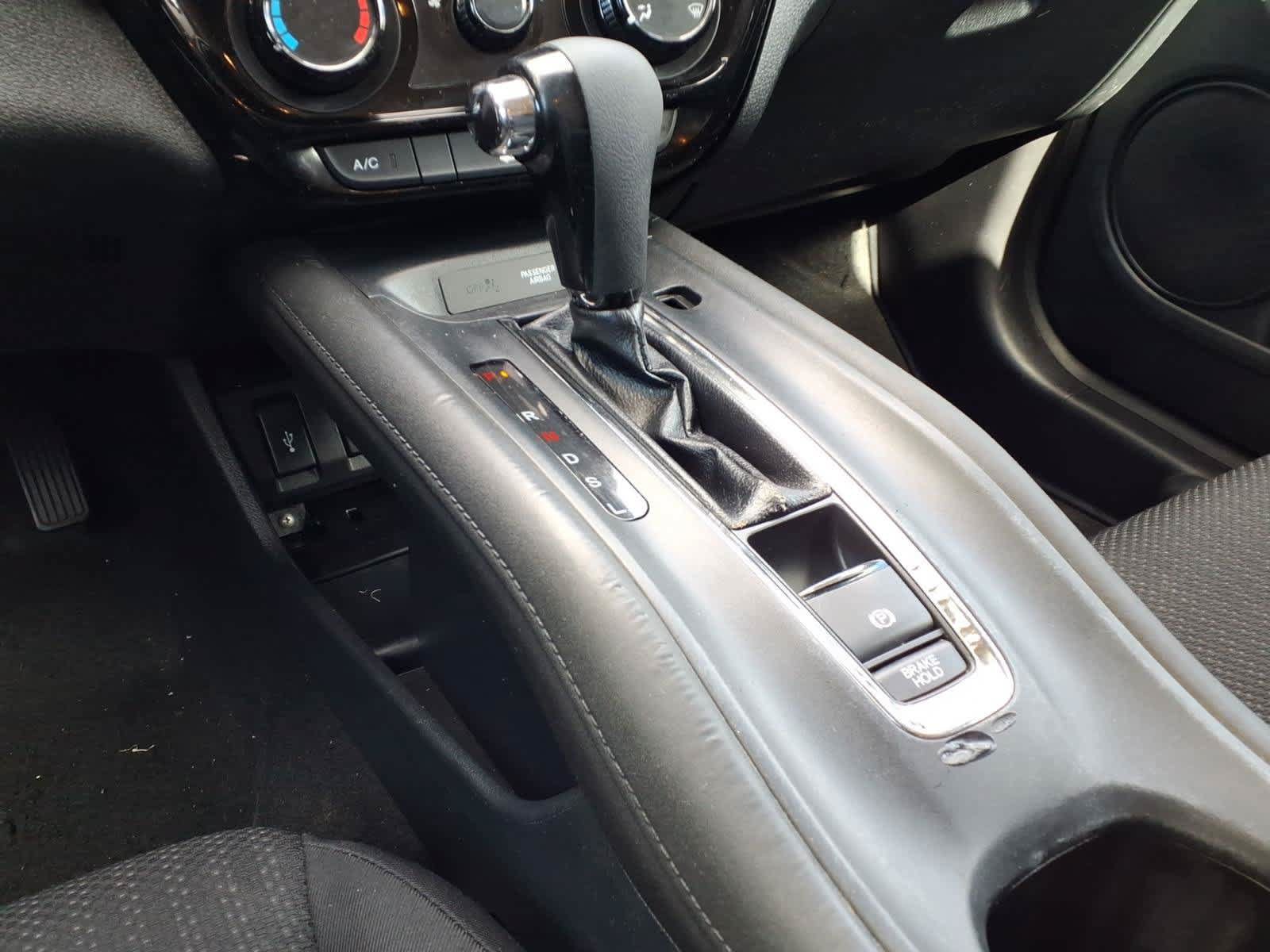 Used 2018 Honda HR-V LX image 24