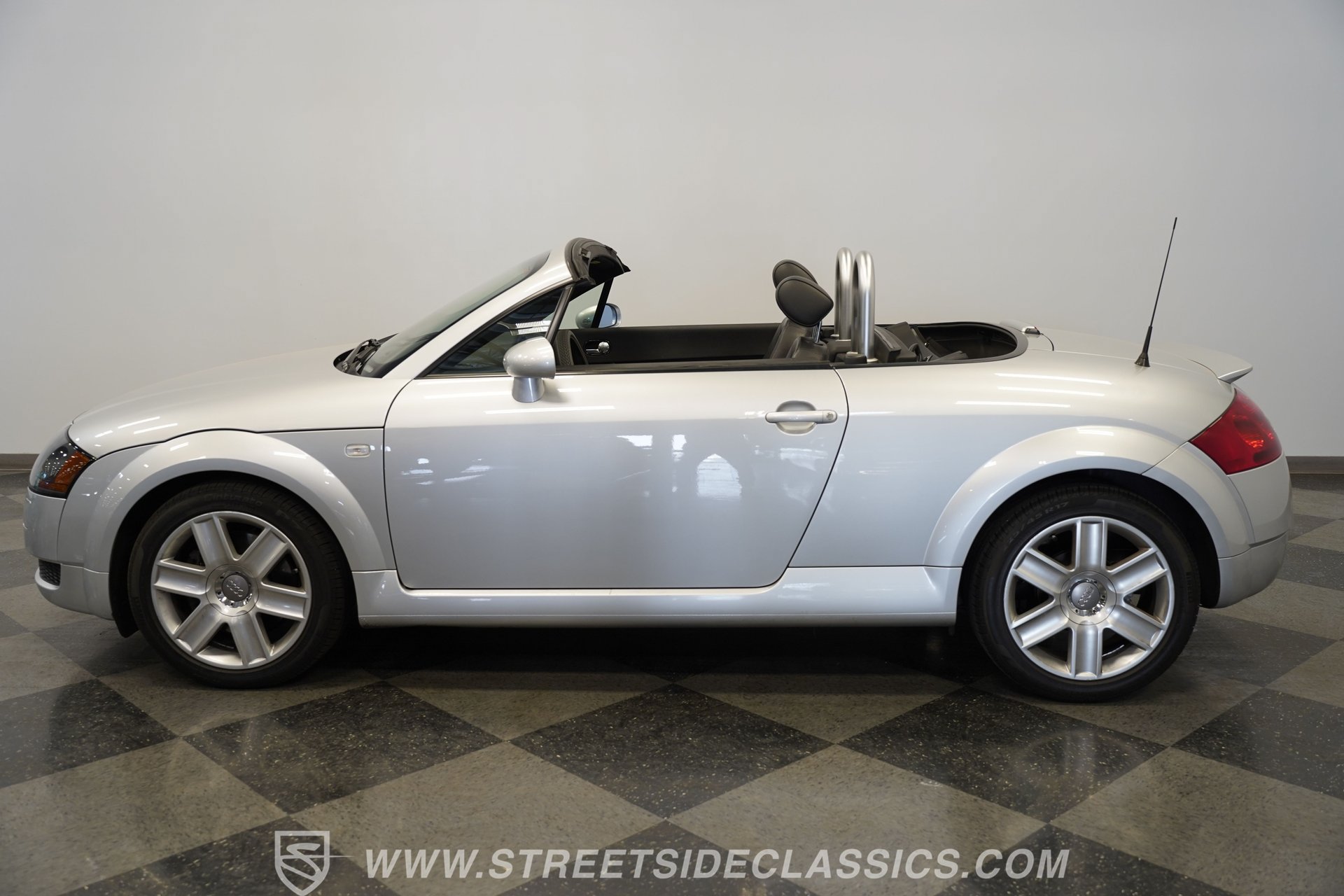 Used 2003 Audi TT 1.8T FWD image 8