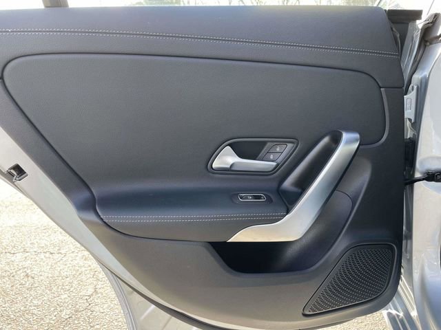 Used 2025 Mercedes-Benz CLA 250 4MATIC image 15