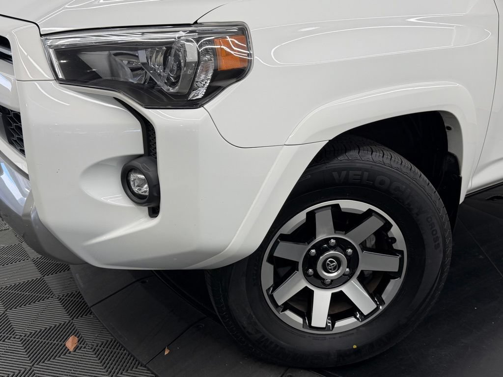 Certified 2023 Toyota 4Runner TRD Off-Road Premium w/ Off Road Premium Plus Package AWD/4WD image 5