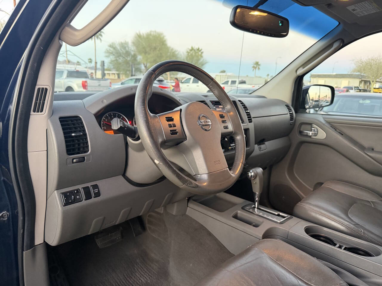 Used 2008 Nissan Frontier LE w/ Leather Pkg image 17